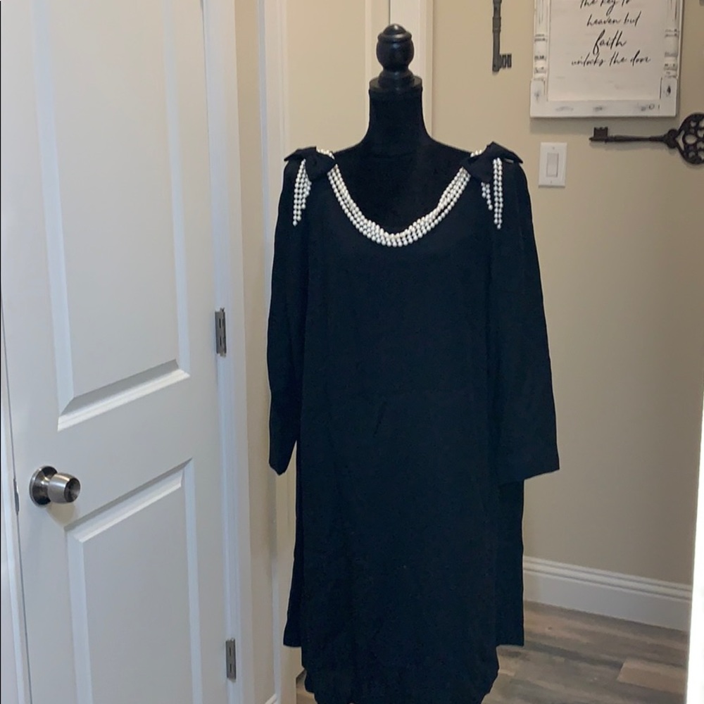 Dress - Picture 2 of 6